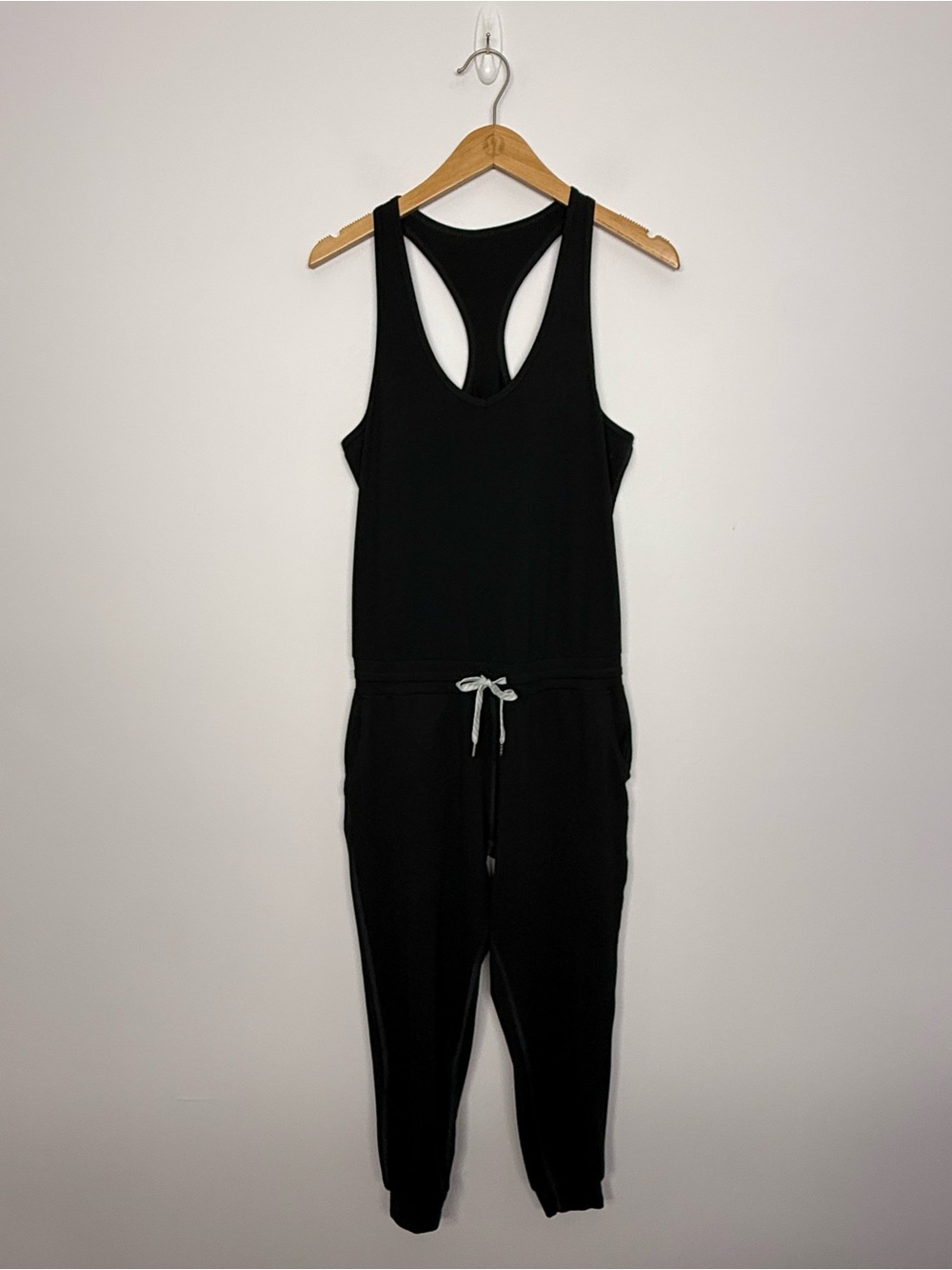 35: Vuori Lux Sleeveless Jumpsuit Heather Black Size XS 24”